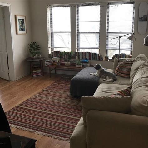 Eclectic Studio across from heart of Chicago&x27;s beloved Lincoln Park 1,650. . Craigslist apartments chicago